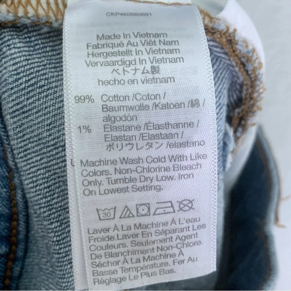 Madewell The Mid-Rise Perfect Vintage Jean in Ainsdale Wash: Knee-Rip Edition 24 - Picture 7 of 7